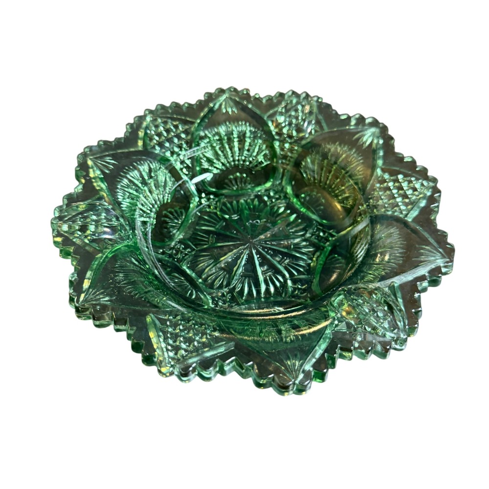 Fenton Glass Berry Bowl Green Tarentum Cane Insert Scalloped Edge VTG Trinket